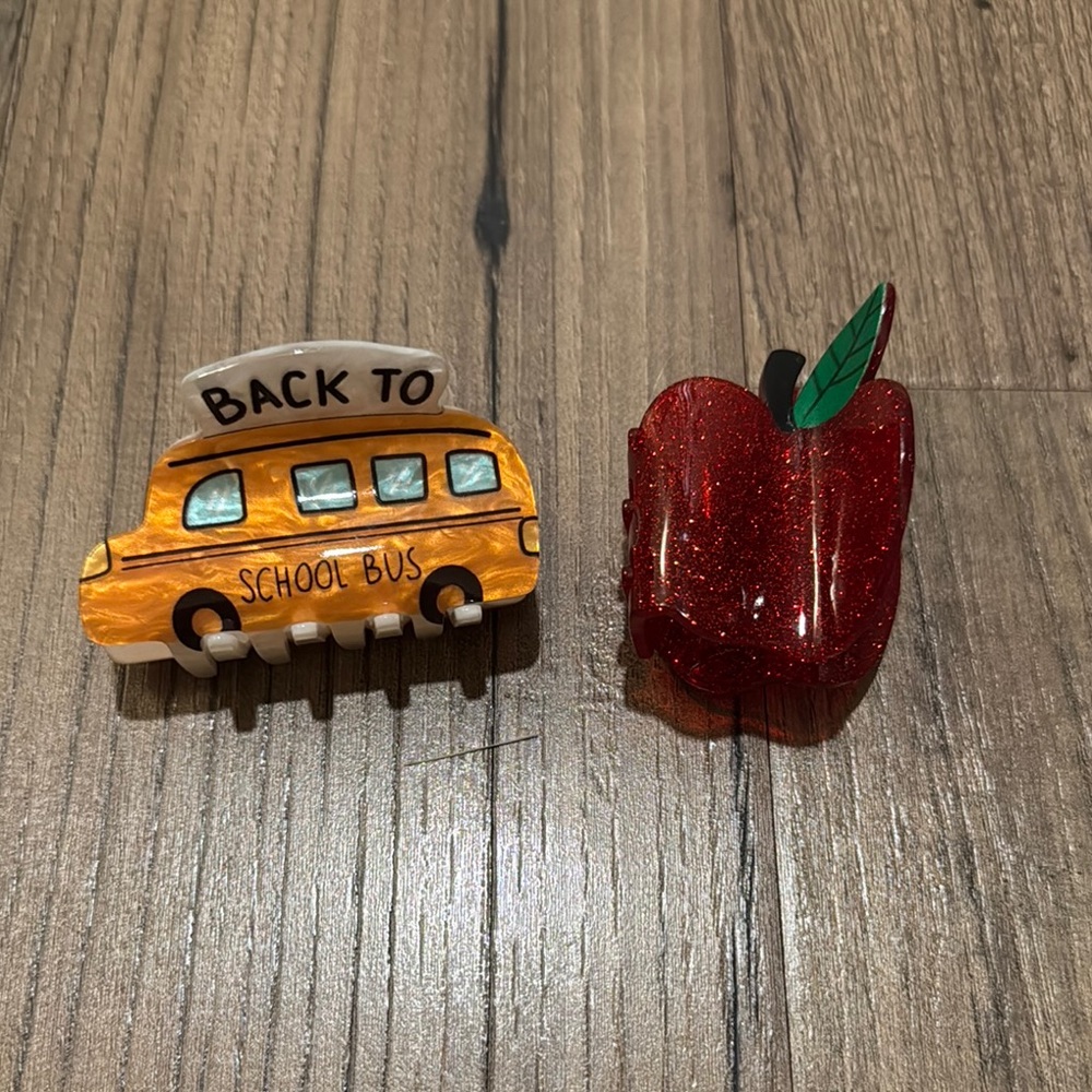 NWOT Piper-K Back-to-School Bus and  Glitter Apple Hair Claw Clips